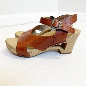 Dansko Tan Leather Platform Sandals